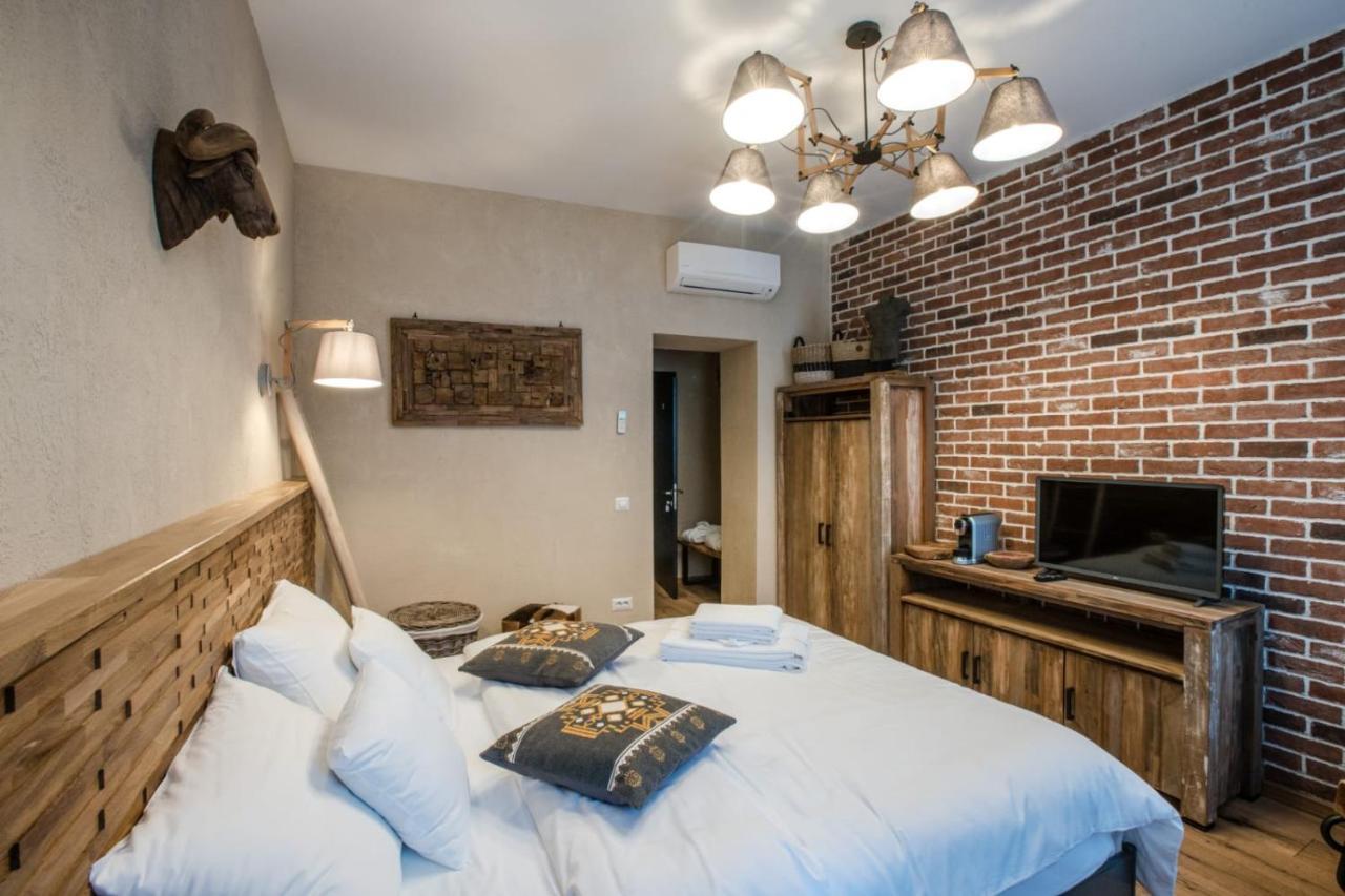 Acsa Inn Craiova Eksteriør bilde